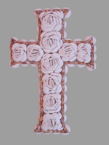 Décoration de coquillage catholique en croix