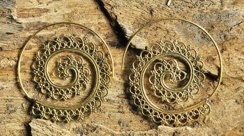 Boucles d'oreilles créoles en laiton vintage spirale motif tribal 4