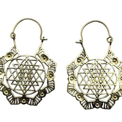 Attraktive Vintage-Ohrringe aus Messing im Mandala-Design