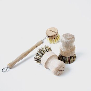 Brosse à vaisselle zéro déchet en bois de hêtre et fibres végétales 3