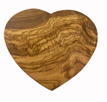 Planche à découper en bois d'olivier en forme de coeur 24x22 cm 2