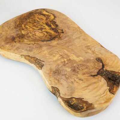 Olive wood cutting board with individual engraving