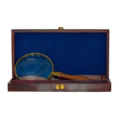 magnifying glass with box