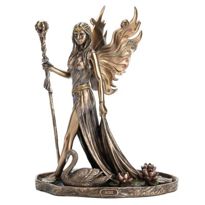 Figurine de la reine des fées Aine