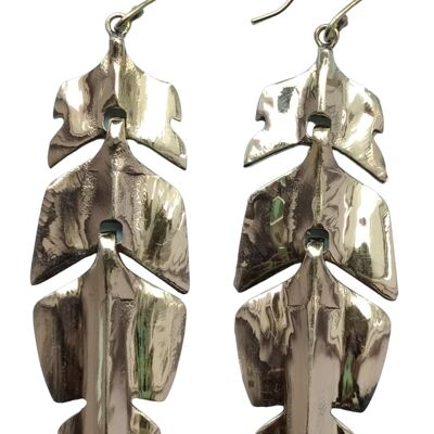 Hermosos aretes colgantes de latón tribales de hoja de Monstera para mujer