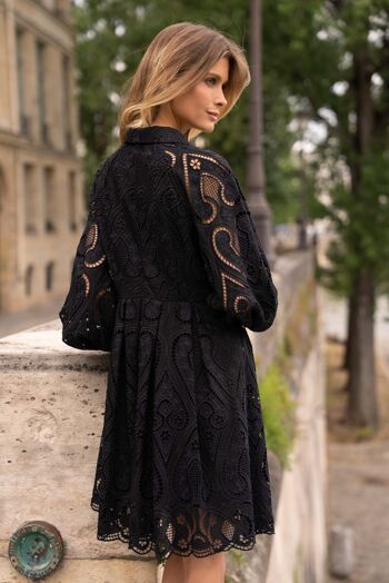 Robe en dentelle de coton brodée - CH003 3