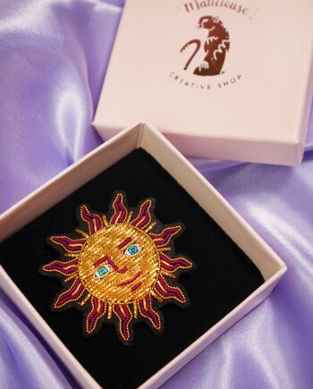 Broche Soleil Magic fait main broderie cannetille - Mystic Witch 2