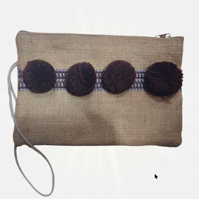 Böhmische POMPOM-Clutch aus bestickter Jute