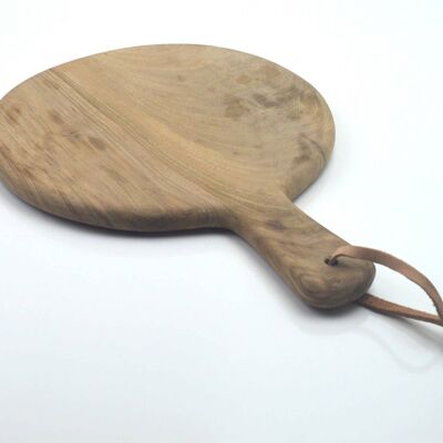 Round Walnut chopping, cutting and presenting board