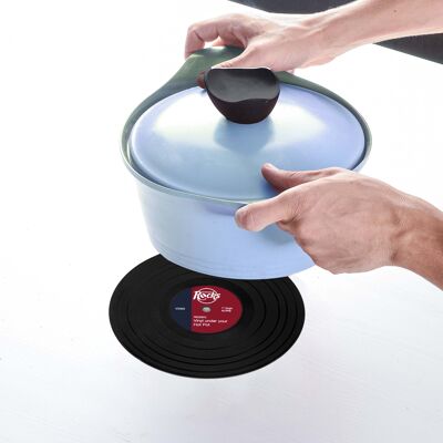 Record trivet made of silicone