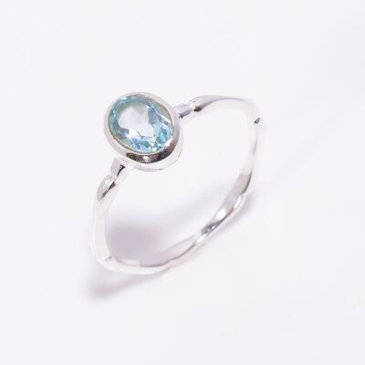 Hermoso anillo de plata de ley 925 hecho a mano con topacio azul