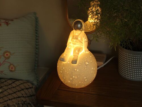 Porcelain lamp in a 3D Astronaut shape and design