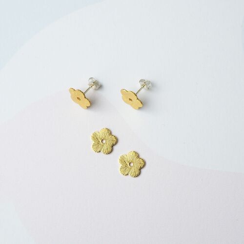 Minima Studs Earrings- dainty gold flower stud earrings