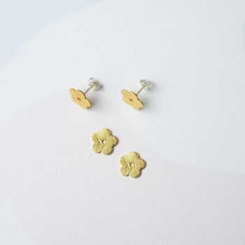 Boucles d’oreilles Minima Studs - boucles d’oreilles délicates à clous de fleurs en or 1