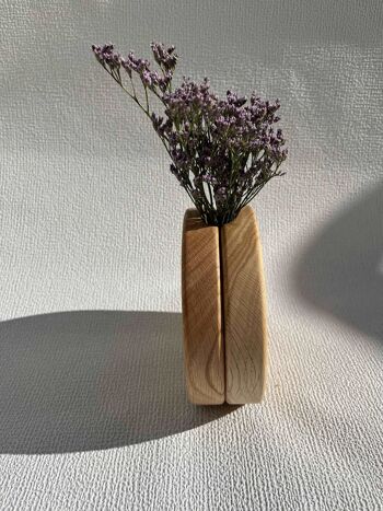 Renoncule. Vase en chêne en deux parties pour fleurs sèches 2