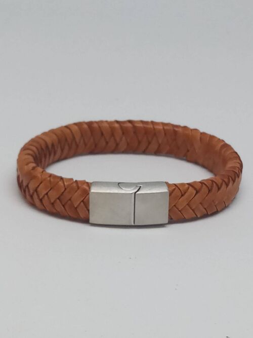 Light Brown Braided Leather Bracelet with MGST32 11*7mm