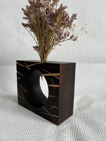 Zinney - Le vase en chêne brûlé pour fleurs séchées. 2