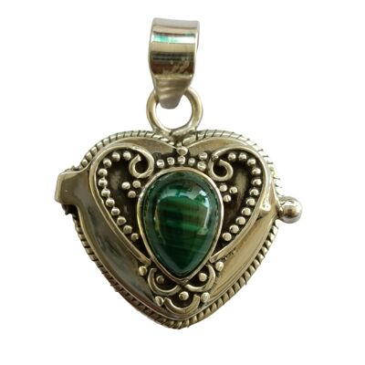 Colgante hecho a mano de plata de ley 925 con forma de corazón de malaquita venenosa
