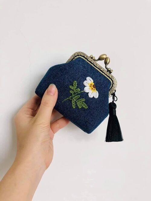 Daisy Embroidered Navy Blue Coin Purse