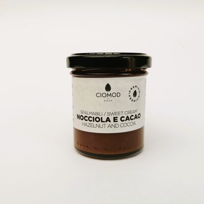 TARTINABLE AUX NOISETTES ET CACAO 90 GR.