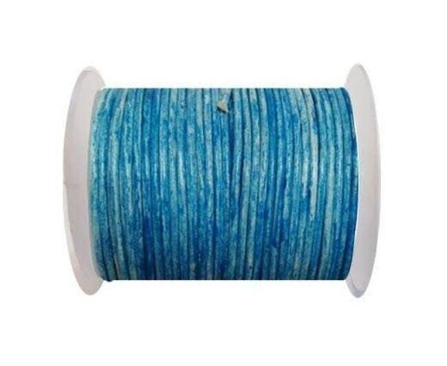 Rundes Lederband, 2 mm, Vintage-Hellblau mit weißer Basis