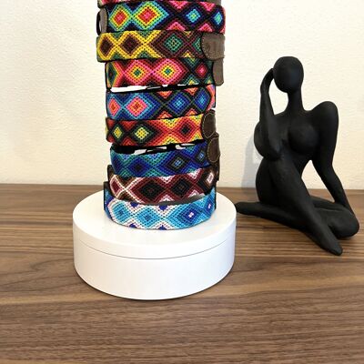 S (27-31 cm) Hundehalsband aus Leder, bunt gestrickt, im Boho-Stil