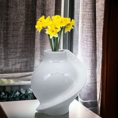 contemporary Saturn vase in fine ceramic