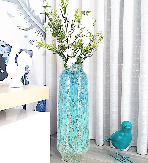 Modern turquoise vase ocean