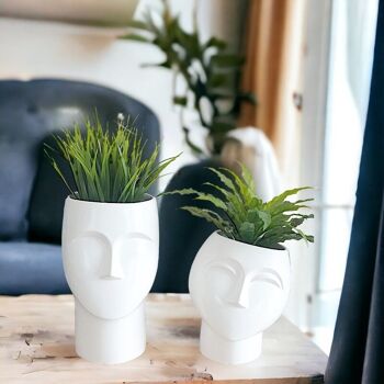 Vases à tête décorative 2