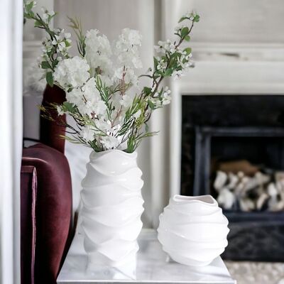 Vase décoratif ondulé moderne