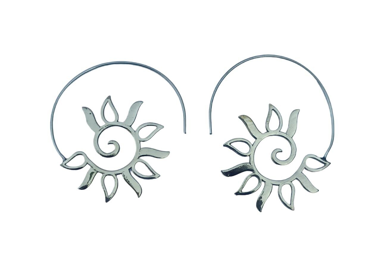 Orecchini in ottone vintage tribali antichi indiani a spirale floreale