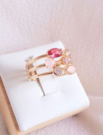 Bague en plaqué or avec des pierres en quartz rose 5