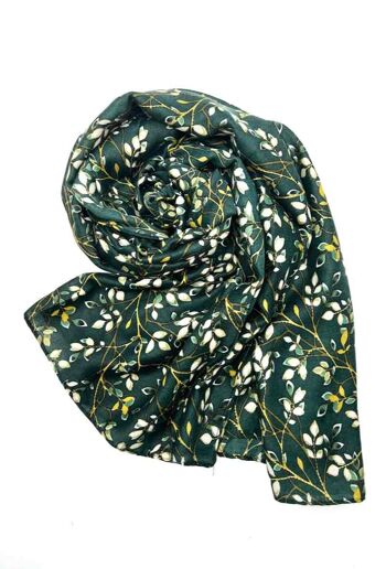 foulard motifs feuille d'arbre 7