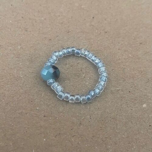 sustainable ring recycled sea blue - faceted bead - one size stretch - handmade from an existing necklaces from Nepal