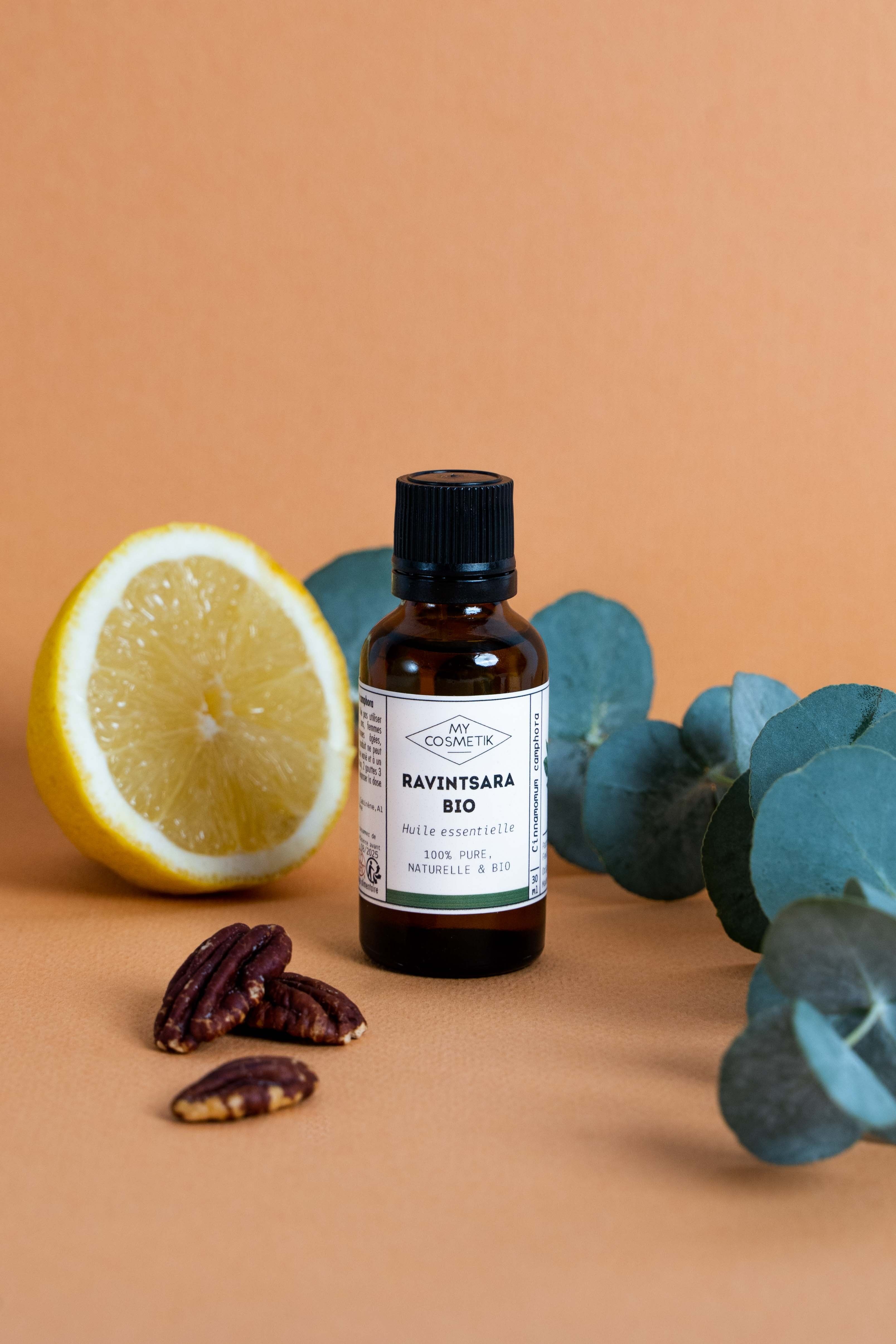 Essential oil of Ravintsara CT 1.8 cineole BIO (AB) - 10 ml with box