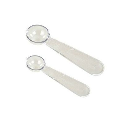 2 measuring spoons
