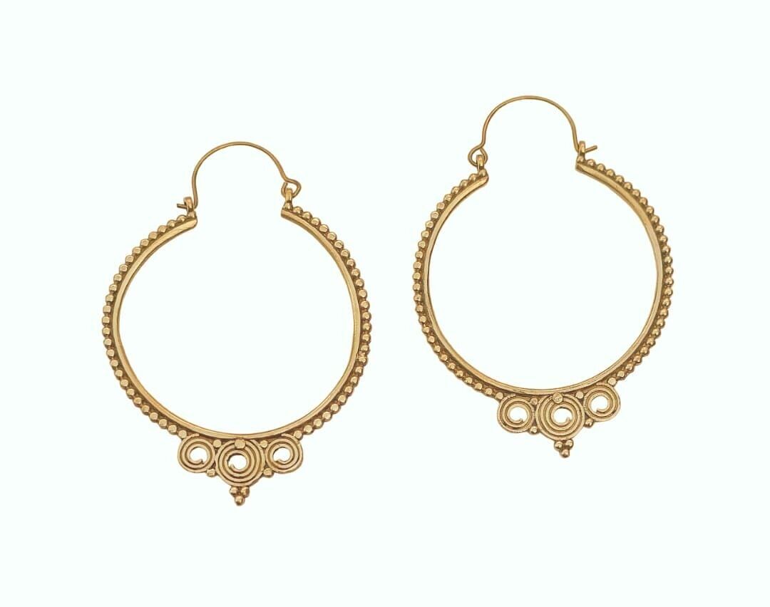 Nuovi orecchini a cerchio in ottone antico vintage indiani di tendenza