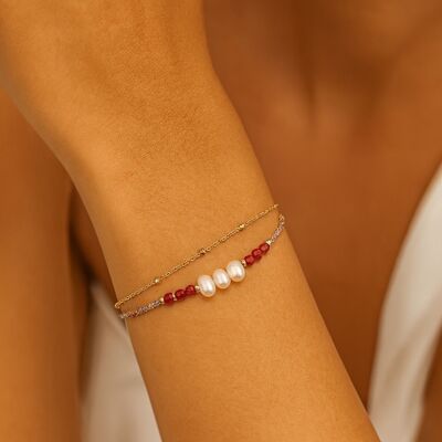 Bracelet Double Rang en Acier Inoxydable Doré avec Perles en Rubis et Perles d'Eau Douce