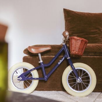 Draisienne Rétro pour enfant avec panier en osier, Couleur Bleue nuit 3