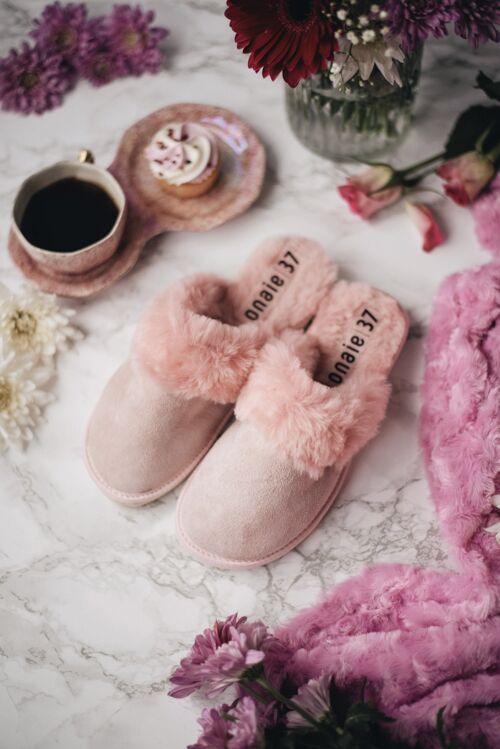 ONAIE Pink Sheepskin Slippers