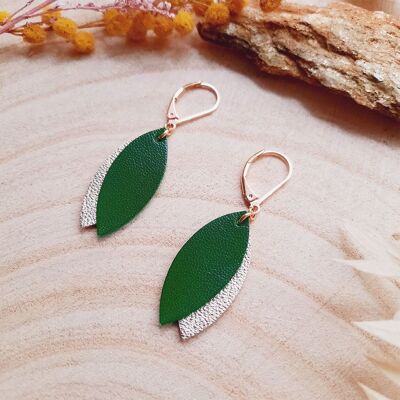 Emerald and ecru MINI-PETALE earrings