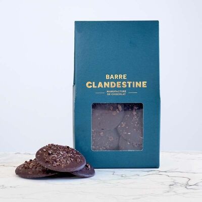 Palet – Mendiant dunkle Schokolade mit Kakaonibs, von der Bohne bis zur Tafel