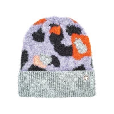 Bellissimo cappello invernale da donna in inverno