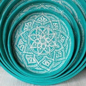 vassoio in rattan mandala