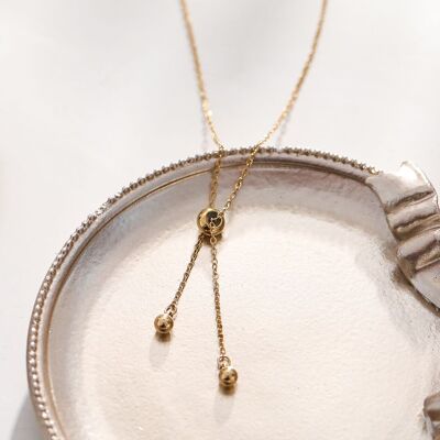 Golden chain necklace with adjustable clasp