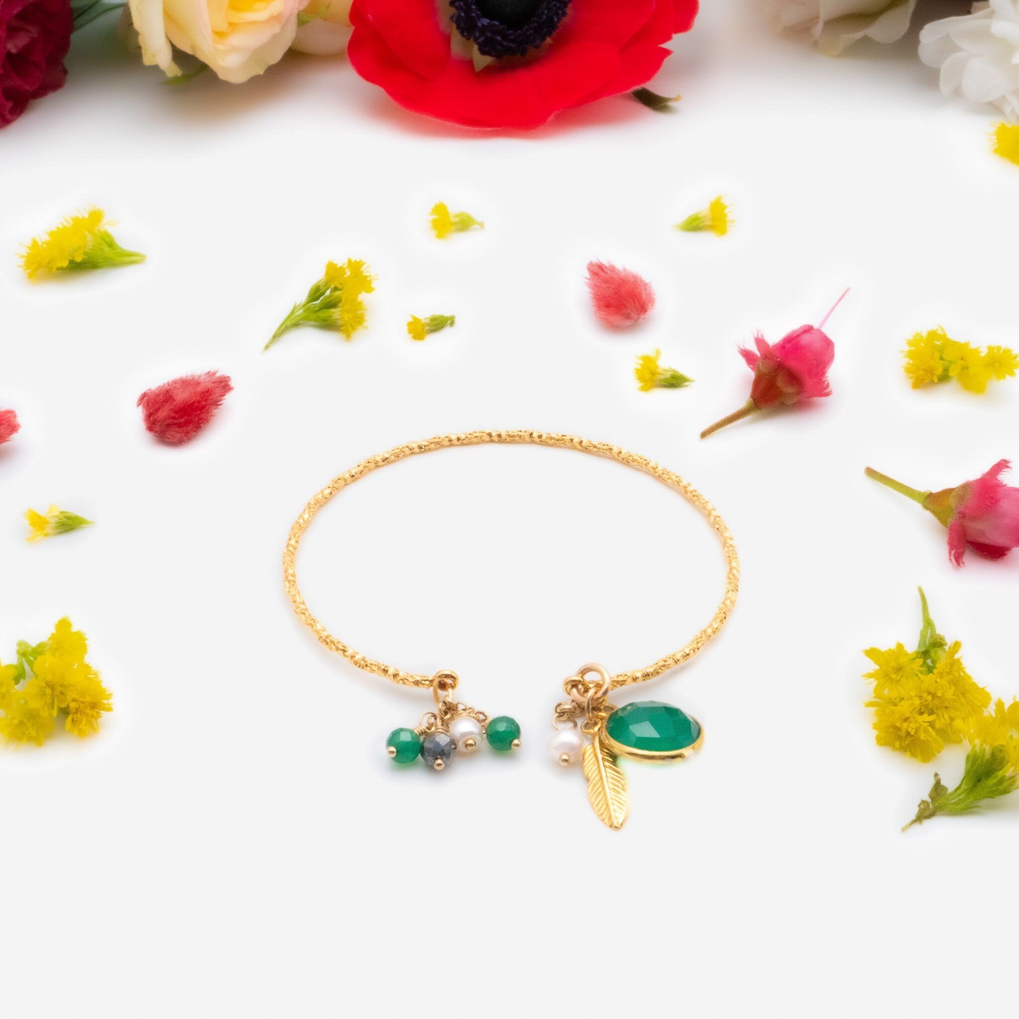 Jonc Capucine vert : agate verte, perle d'eau douce, térahertz grise