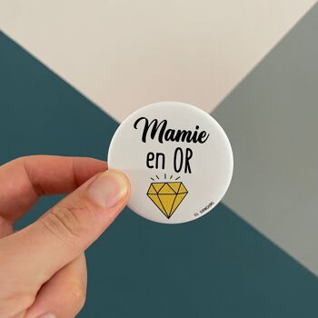 Magnet décapsuleur Mamie en Or - cadeau mamie - made in France 1