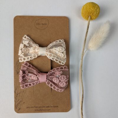 Hair clips with lace bows