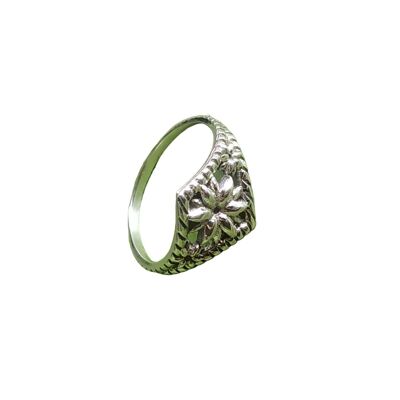 Vintage Flower Style 925 Sterling Silver Handmand Ring