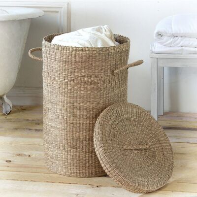 Laundry basket in natural seagrass